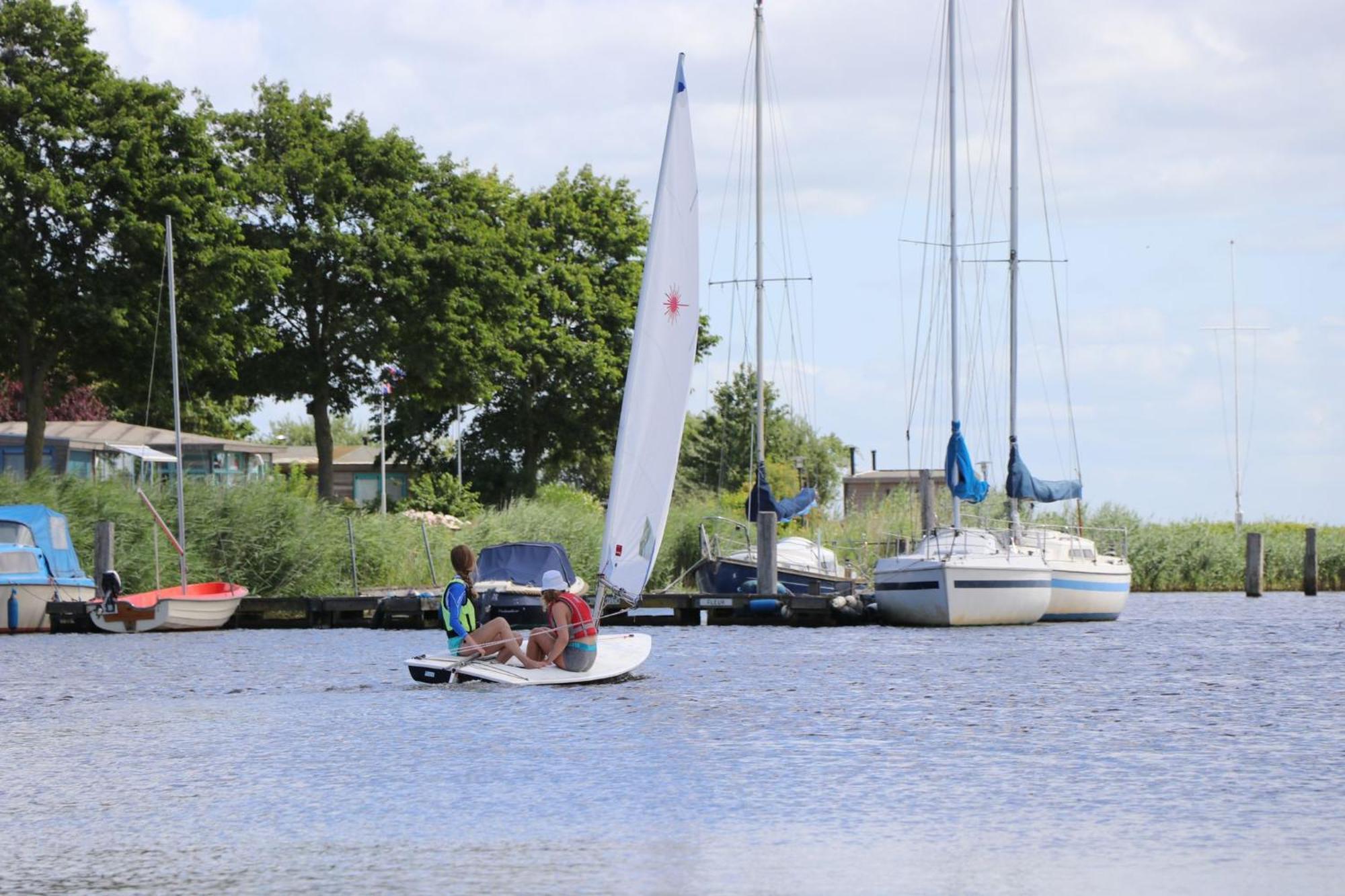 "Heleen" 6 Pers, Lauwersmeer Waterfront, Full Equipped And Modern Anjum Eksteriør bilde